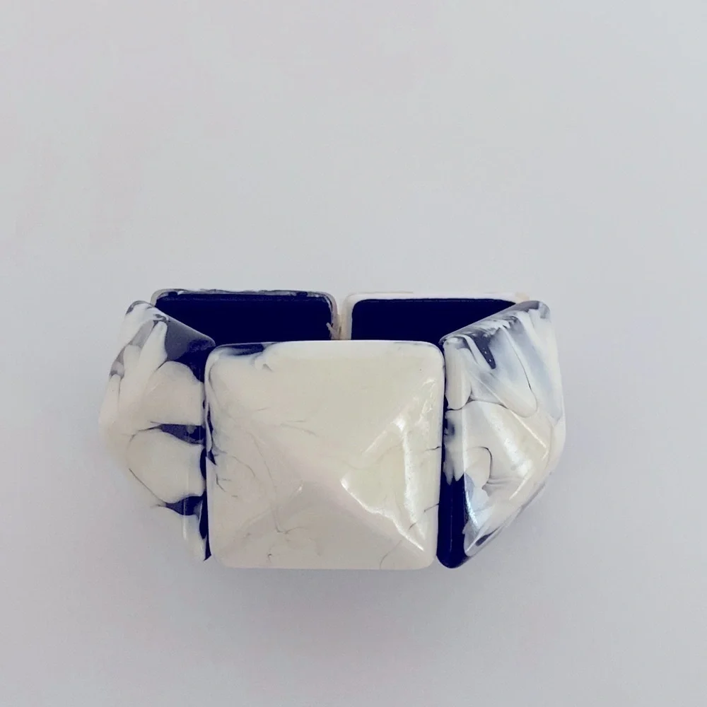 Howlite White/Black/Gray Marble Stretch Bracelet